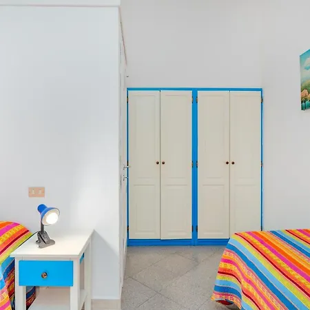 Casa *